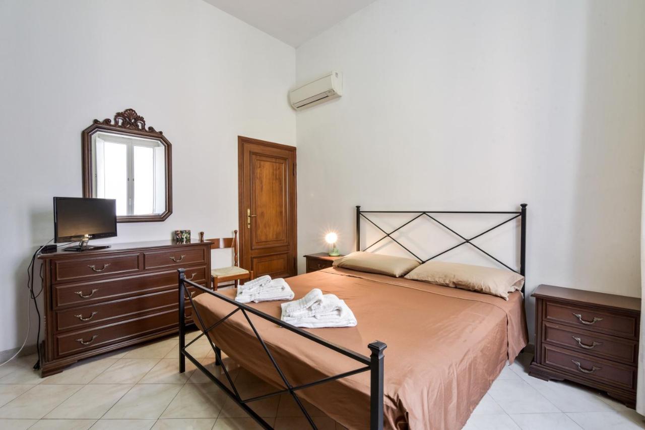 Elegant Apartment With Sea View In Porto Santo Stefano 89 M² Екстериор снимка