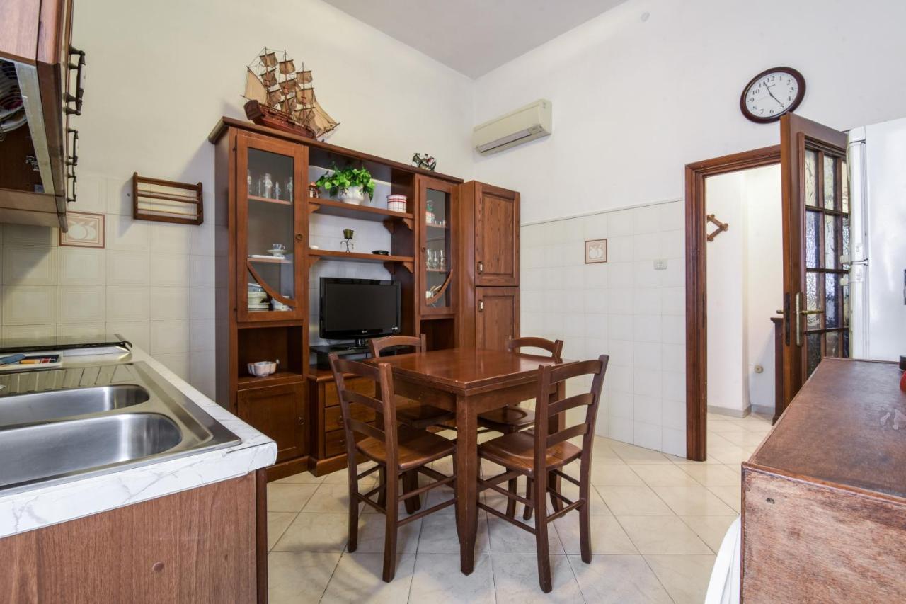 Elegant Apartment With Sea View In Porto Santo Stefano 89 M² Екстериор снимка
