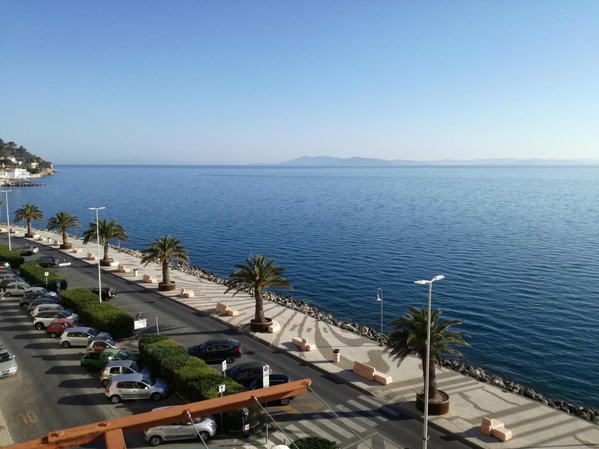 Elegant Apartment With Sea View In Porto Santo Stefano 89 M² Екстериор снимка