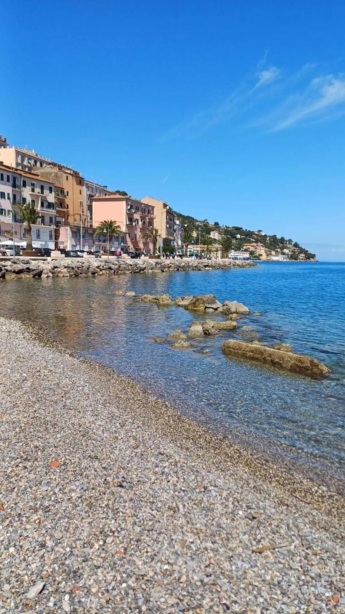 Elegant Apartment With Sea View In Porto Santo Stefano 89 M² Екстериор снимка